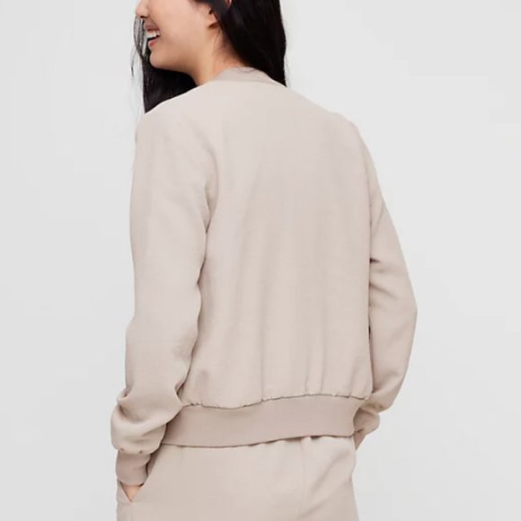 NWT Aritzia Wilfred Poussin Bomber in Concrete - Picture 4 of 5